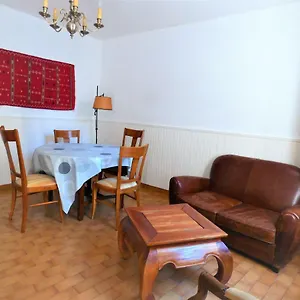 Hébergement de vacances La Maison Entre Les Arènes Et La Gare, Arles